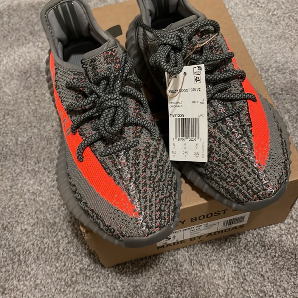 Yeezy 350 boost